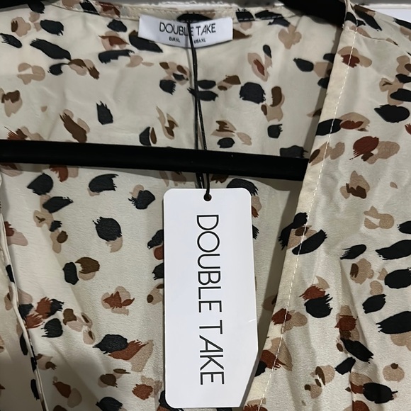 Cream Wrap Blouse with Tie Front and Notched Collar - Picture 2 of 3